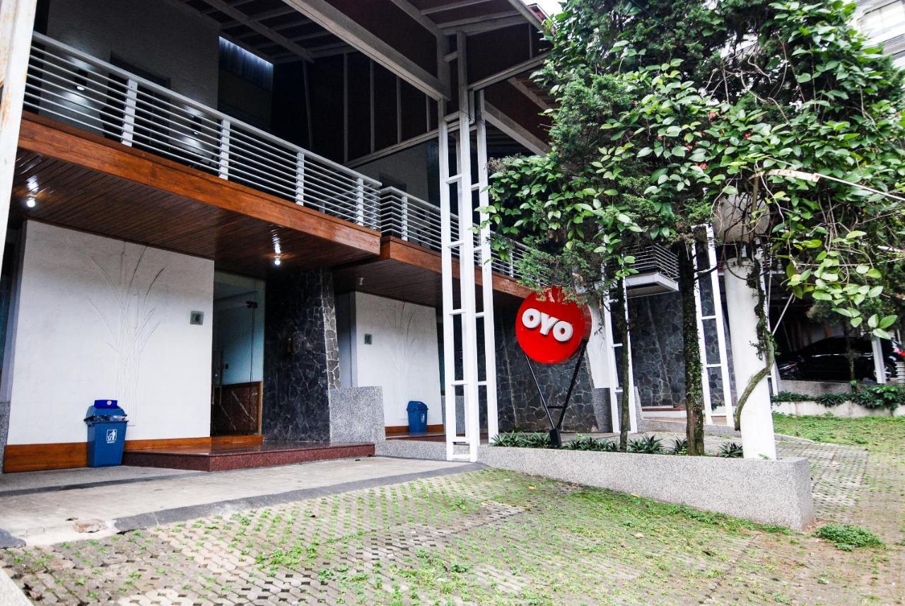 Oyo 229 Hi Quality Hotel Bandung Eksteriør billede