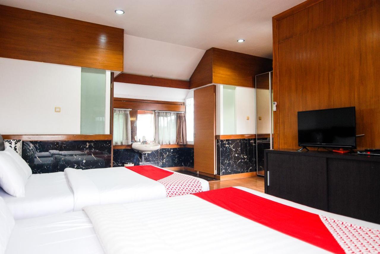 Oyo 229 Hi Quality Hotel Bandung Eksteriør billede