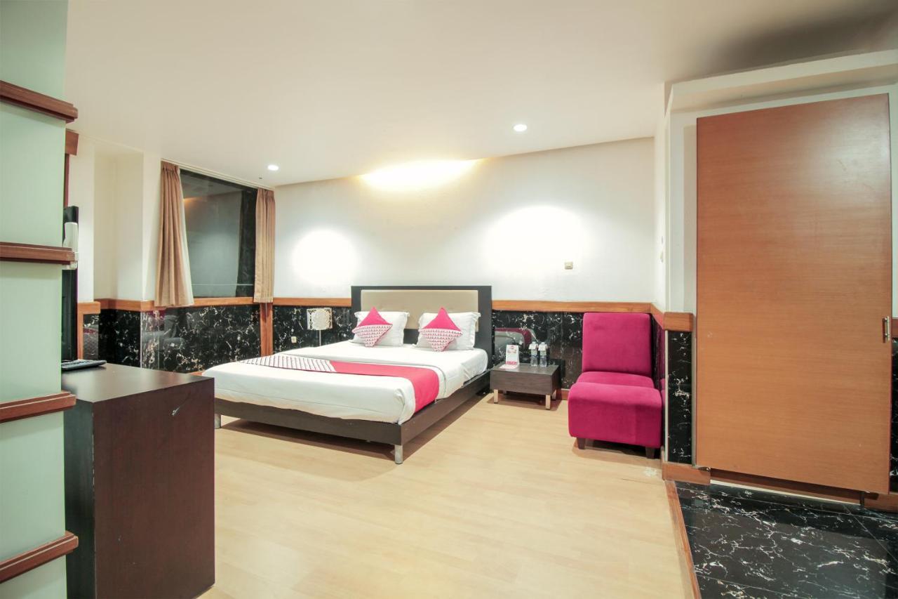 Oyo 229 Hi Quality Hotel Bandung Eksteriør billede