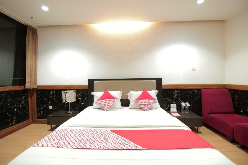 Oyo 229 Hi Quality Hotel Bandung Eksteriør billede